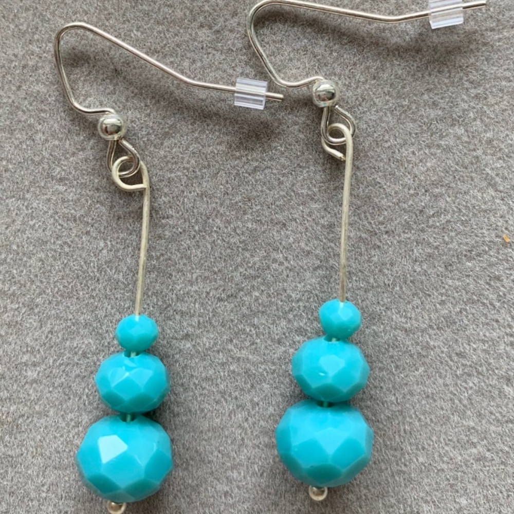 NWOT aqua blue crystal silver fish hook wire drop earrings.